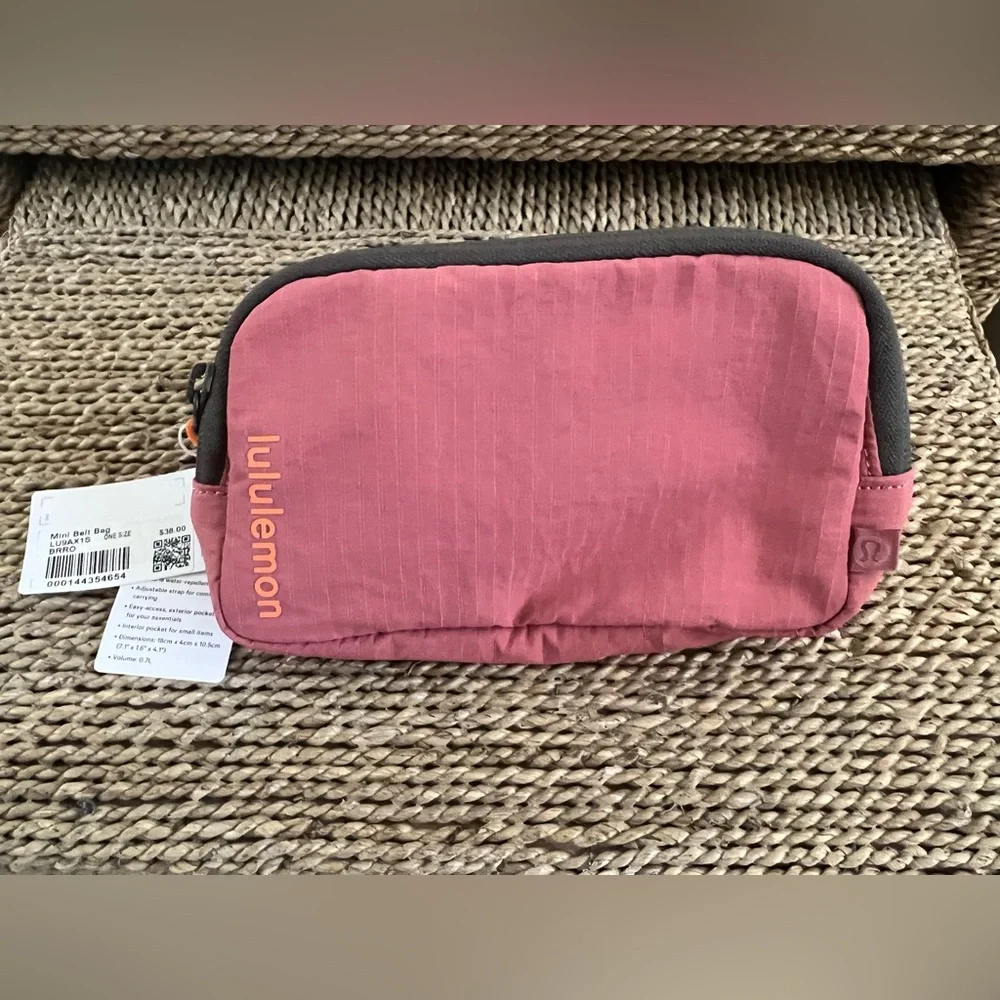 nwt lululemon mini belt bag - Picture 1 of 4
